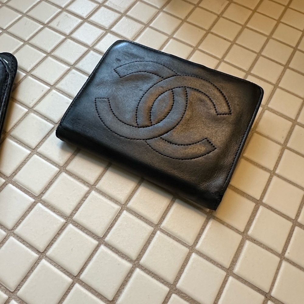 CHANEL Black lambskin CC Leather Bifold Wallet Vintage - Picture 13 of 13